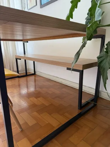 Mesa de jantar e banco de madeira (ETNA)