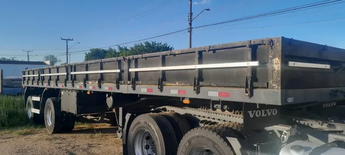 Carreta Facchini 2 eixos 