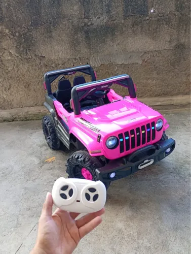 Jipe Jeep elétrico infantil