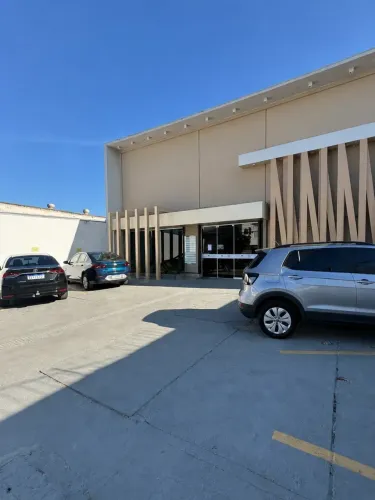 CLINICA ODONTOLOGICA COM 12 SALAS À VENDA - BAIRRO DO PORTO