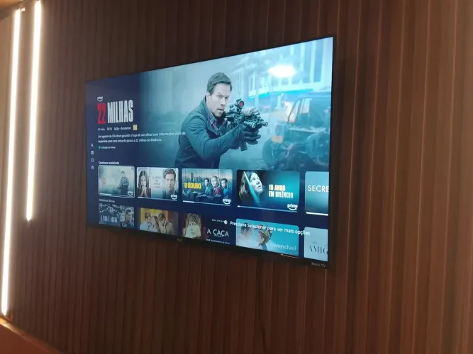 TV AOC 43" ## ZERADA## A tv possui todos os aplicativos e também tem sistema Roku