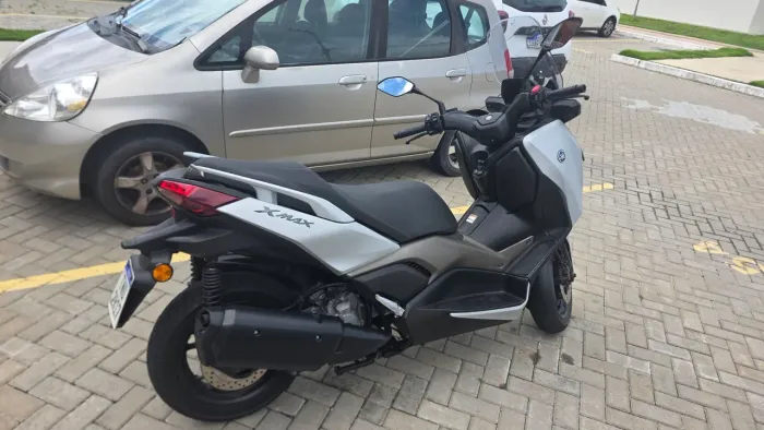 Xmax 2025 250 connected