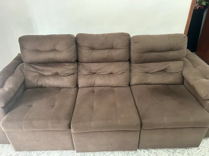 Sofá Reclinável 3 lugares sued R$700,00