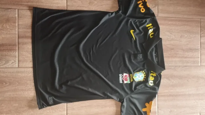 Camiseta do Brasil de treino tamanho g