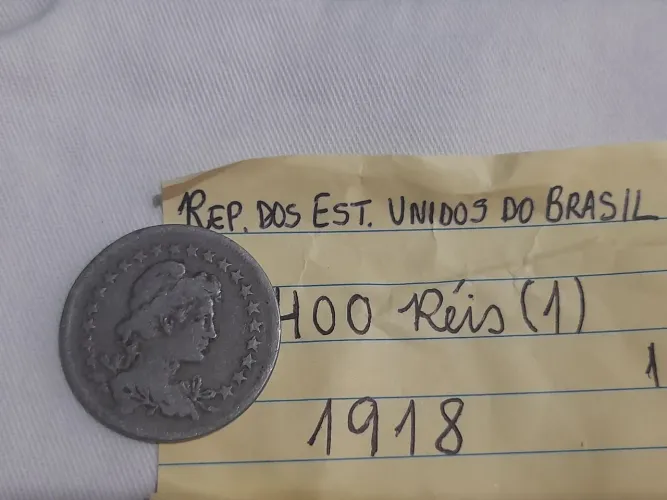 Vendo lote com 40 moedas antigas e originais brasileiras do período da República (Réis).