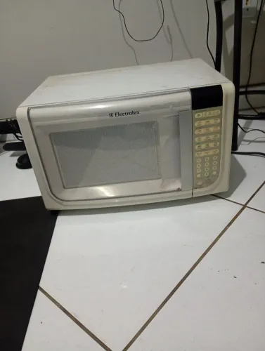 Microondas Electrolux 31 litros grande