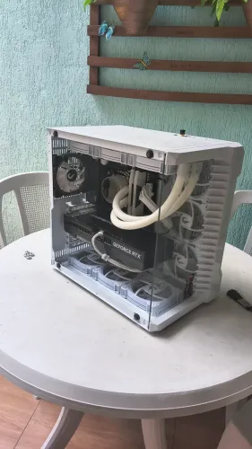 PC gamer RTX 5080