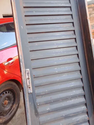 Porta de banheiro