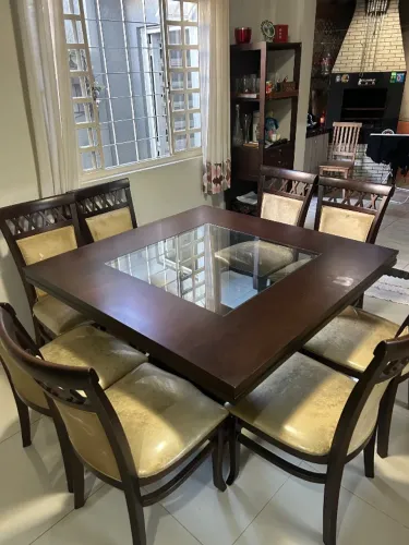 Mesa de jantar - 8 lugares 
