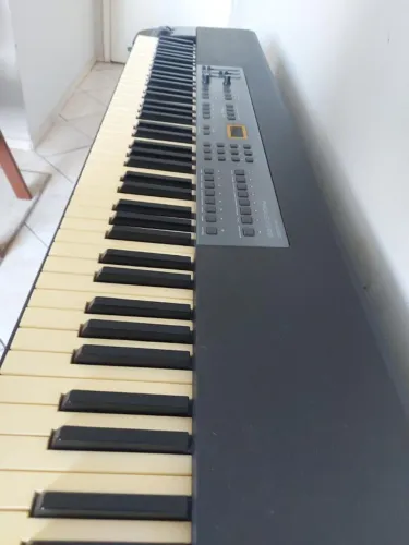 Controlador M-AUDIO Piano Elétrico
