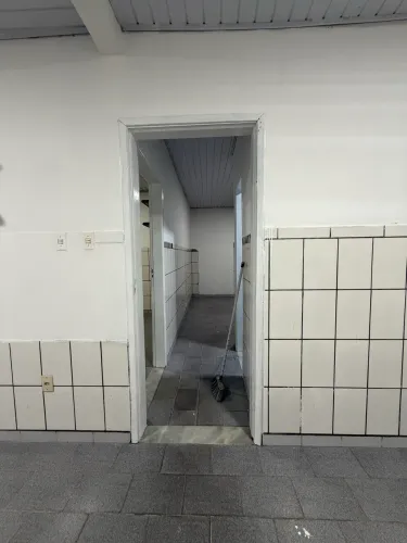 Aluga-se casa 1 andar no Conj Centenário