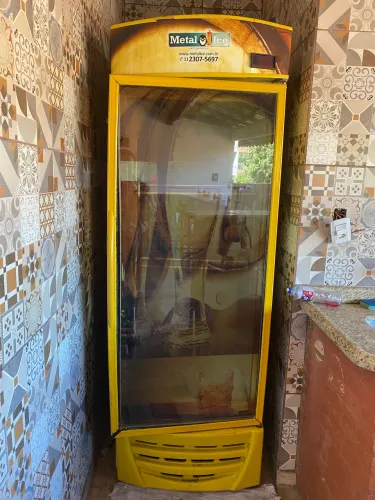 FREEZER VERTICAL EXPOSITOR 110v METALFRIO 576L - USADO