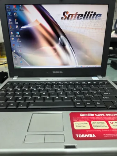NOTEBOOK TOSHIBA SATELLITE U205-S5034 COMPLETO - WINDOWS XP GENUÍNO - MANUAIS E CDS