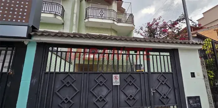 Sobrado para aluguel e venda possui 163 metros quadrados com 3 quartos