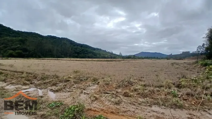 Terreno à venda, 58080 m² - Rio Do Meio - Camboriú/SC
