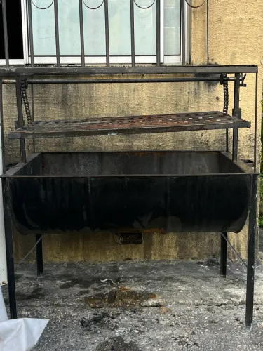 Churrasqueira usada 1mes e meio 