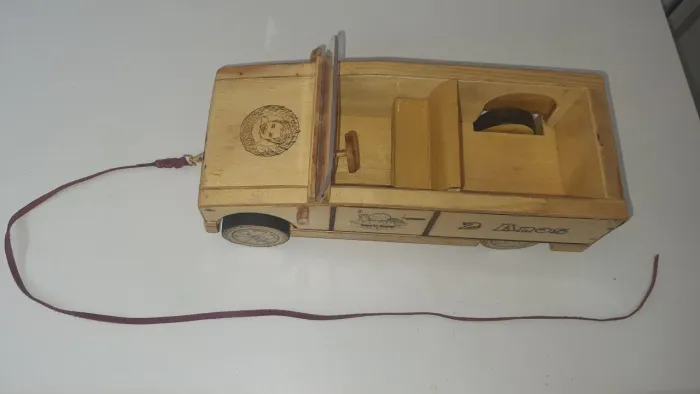 SOB ENCOMENDA - Retro, personalizado, exclusivo - carrinho de madeira