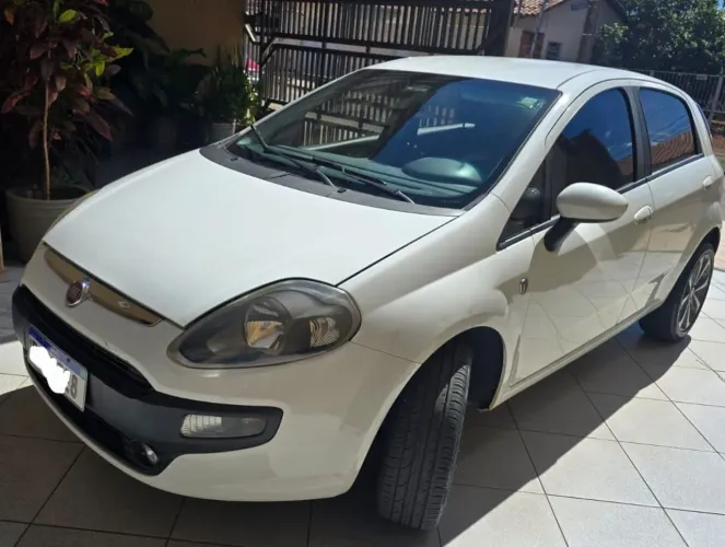 Fiat Punto Attractive Italia 1.4 F.flex 8V 5P 2016