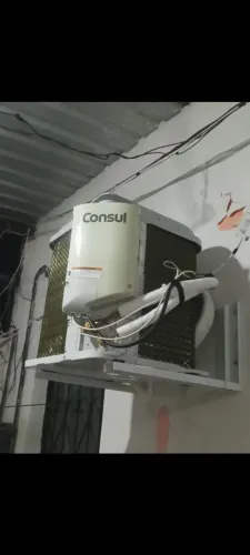 Vendo essa central Consul 12 mil BTUs inverter está nova com problema na placa