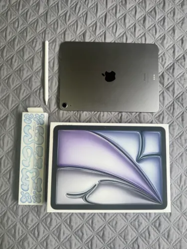 iPad Air 11 inch Wi-fi 256 gb com pencil pro