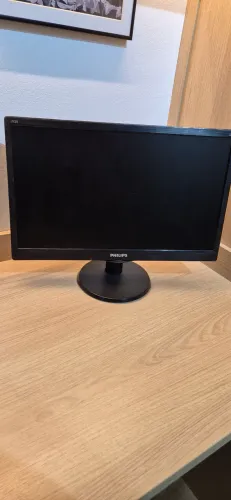 Monitor Philips LCD HDMI 14