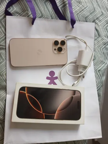 Vendo Iphone 16 Pro Max 256g