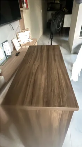 MESA DE ESCRITORIO COM RODAS TOP R$ 210,00 PARA VENDE LOGO