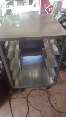 Mesa de apoio inox