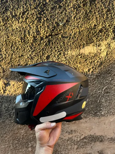 Capacete norisk Darth 2