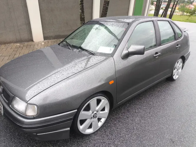 Seat Cordoba SXE 1.8 / GLX 1.8 4P 1995