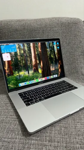 macbook pro 15 2018