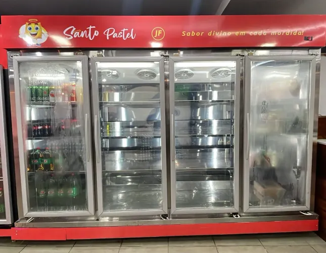 Freezer expositor de 4 PORTAS