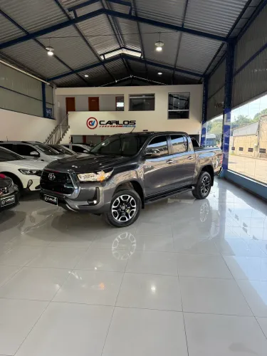 Toyota Hilux CD SRV 4X4 2.8 TDI Diesel Aut. 2024