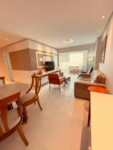 Ed. Dellamare | Vista Mar | 110m² | 3 Suítes | Andar Alto | Reformado | Ponta do Farol