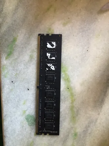 Memória RAM 4GB DDR4 - Ideal para Escritório e Estudos