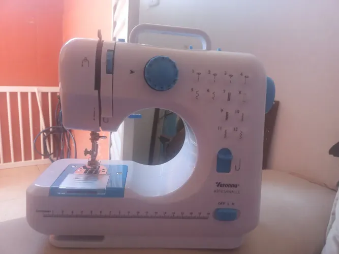 Maquina costura portatil