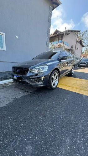 Volvo XC 60 T-5 R-design 2.0 FWD 5P 2015