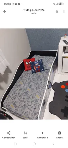 Cama infantil com colchão