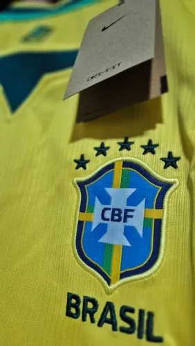 Camisa seleção brasileira. Modelo feminino pra copa do mundo.