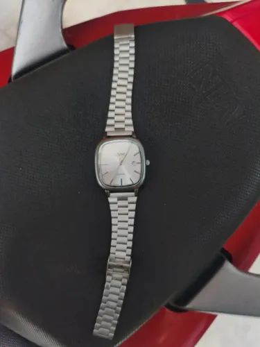 Casio A168 3298 Made in Japan vintage - para conserto/colecionador - não funciona