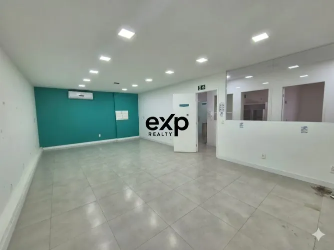 Ponto Comercial com 300m2 no Centro de Lauro de Freitas