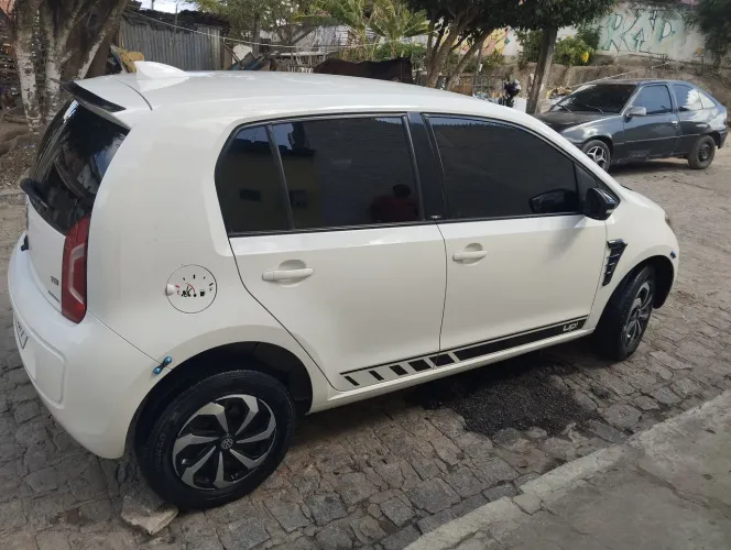 Volkswagen Up! Move 1.0 Total Flex 12V 5P 2015