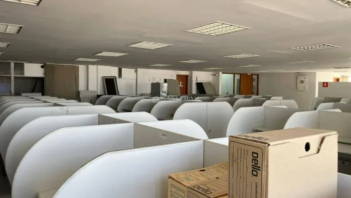 Sala Comercial para Venda e Locação com 1.385,31M² e 7 Salas no Centro de São Paulo