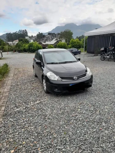 Nissan Tiida S 1.8/1.8 Flex 16V Mec. 2011