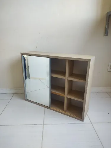 Armário espelheira quarto/banheiro
