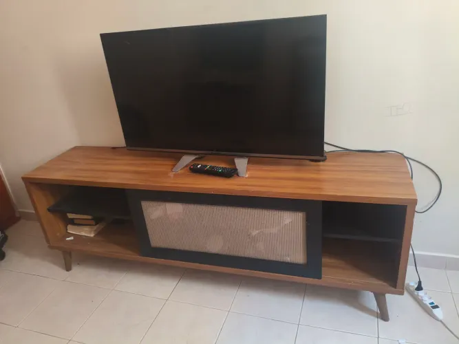 Tv 41 polegadas smart + aparador 