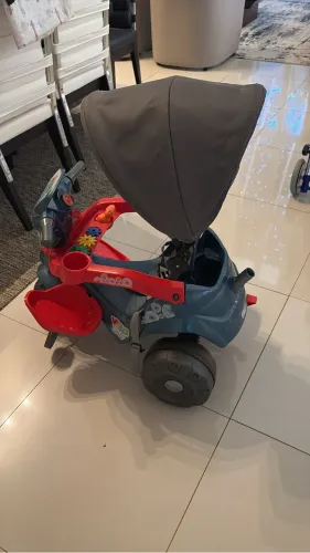 Triciclo infantil