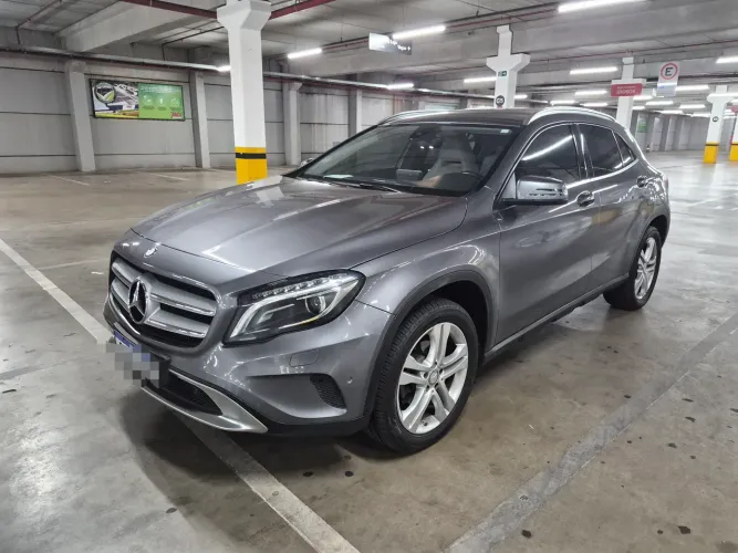 Mercedes-Benz GLA-200 GLA 200 Night 1.6. TB 16V Flex Aut. 2017