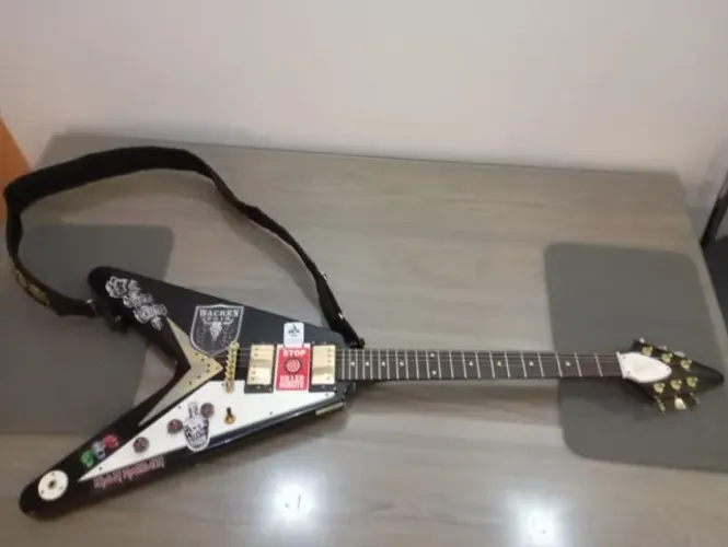 Guitarra EpiPhone Flying V - Gibson - Modelo Korina 1958