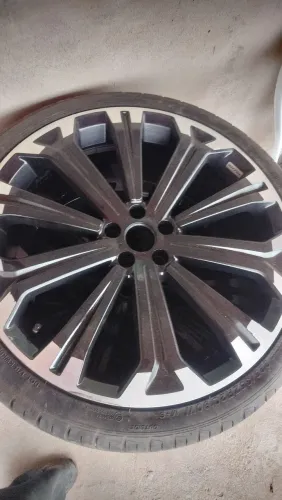 Aro 20 modelo altis corolla